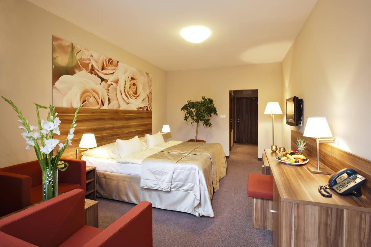 Hotel Velka Fatra Stubnyafürdő Kültér fotó